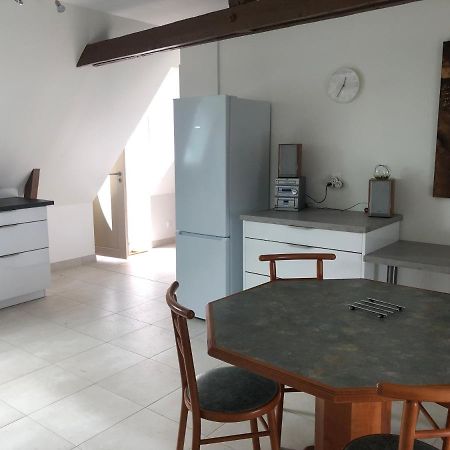 Residence Merlin Appart Des Druides Saint-Malon-sur-Mel 外观 照片